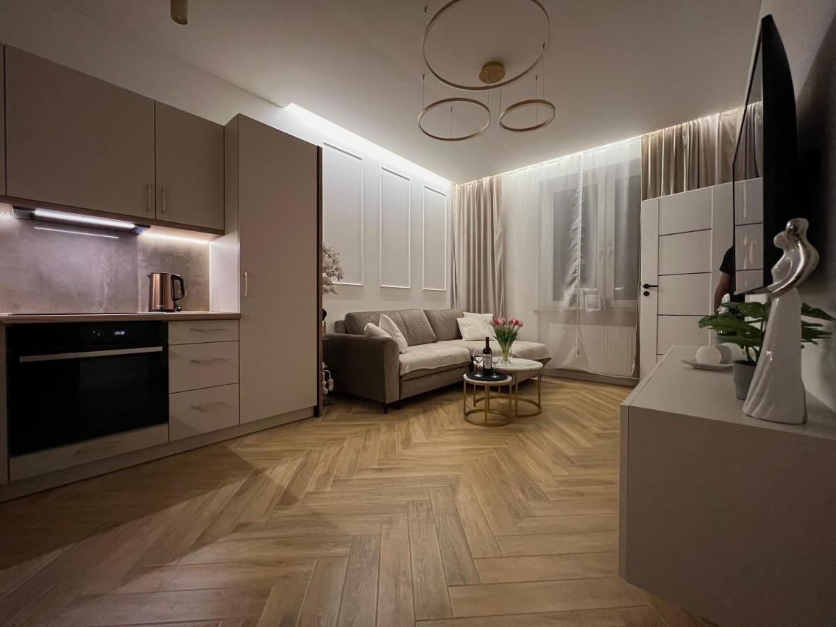 Coco City Center Apartment Kielce Eksteriør billede