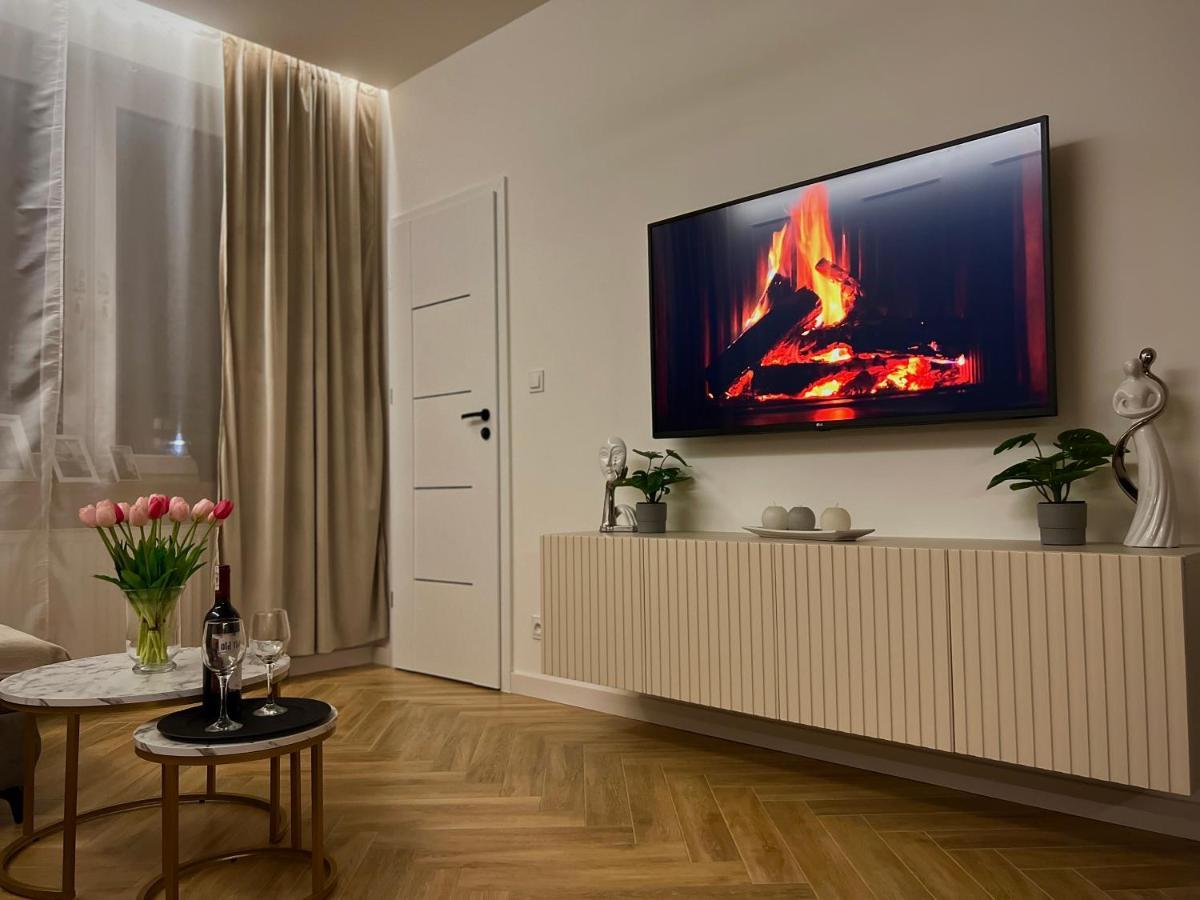 Coco City Center Apartment Kielce Eksteriør billede